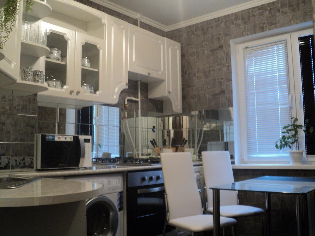 Apartment On Novaya Street 5 Bila Tserkva Rum bild
